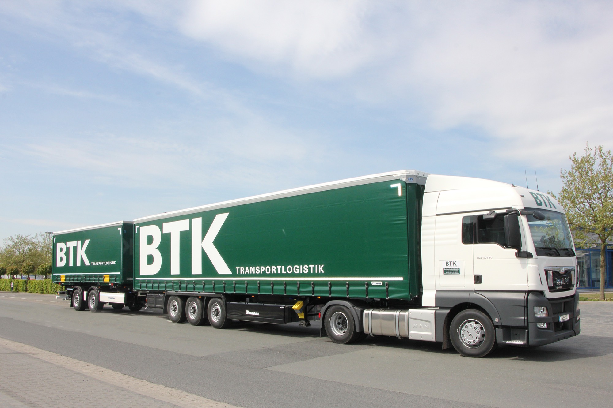 BTK Langzug in voller Länge seitlich
